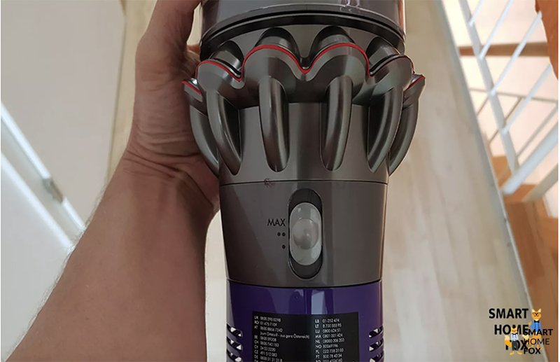 Schalter für Saugmodus beim Dyson-Staubsauger